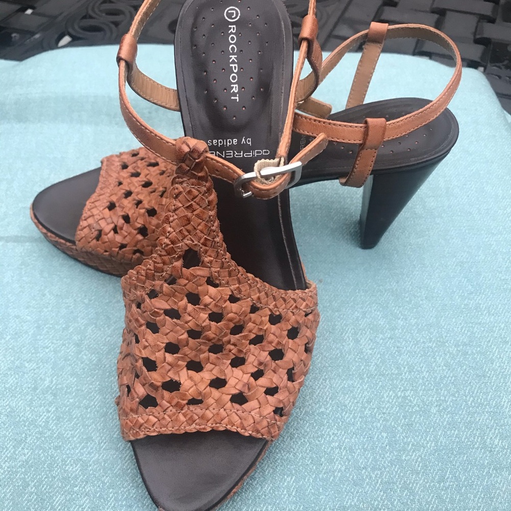 Sandals - Picture 2 of 5